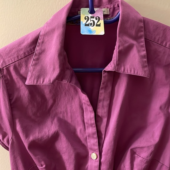 EUC BANANA REPUBLIC lilac fitted button down sz.6 252 - Picture 2 of 9